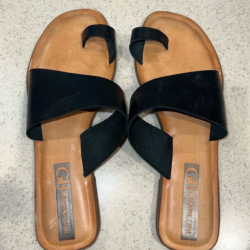 Gianni Bini sandals. Sz6.5